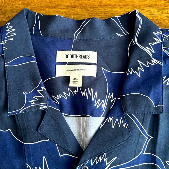 Goodthreads Hawaiian Shirt - Picture 2 of 4